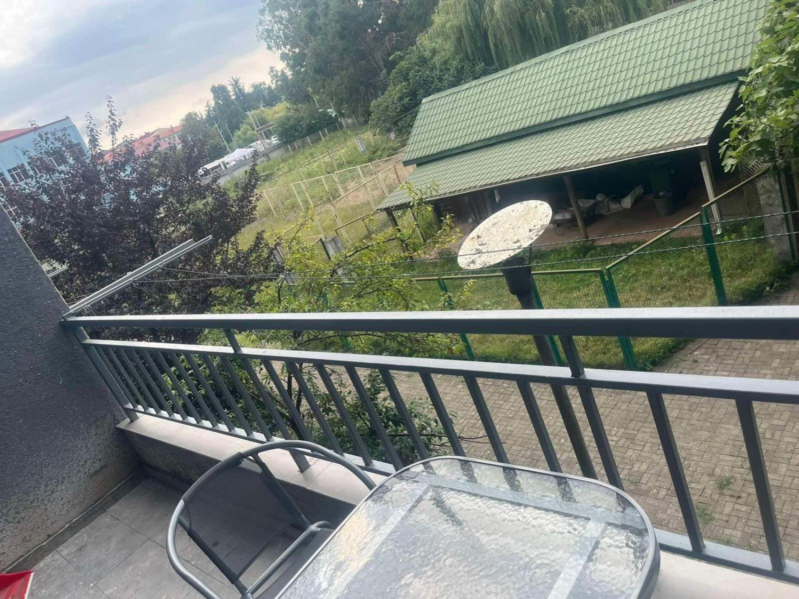巴统Flat公寓 外观 照片